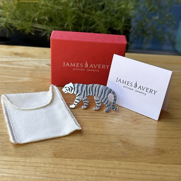 VTG James Avery Tiger Brooch Pin 2.25 Inch Retired Box 925 Sterling 15.8 grams - Picture 2 of 10